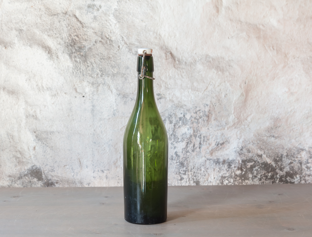 erfgoed Spookachtig Absoluut Oude groen glazen fles – Vintage & Curiosa Webshop